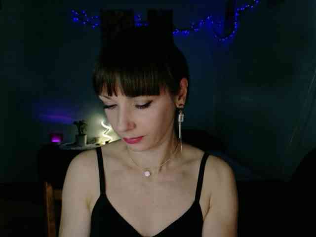 Lady-Caroline webcam