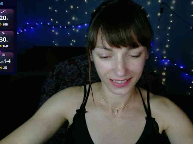 Lady-Caroline webcam