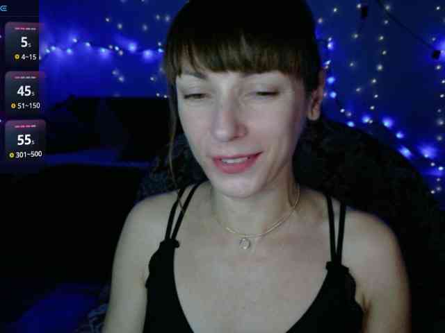 Lady-Caroline webcam