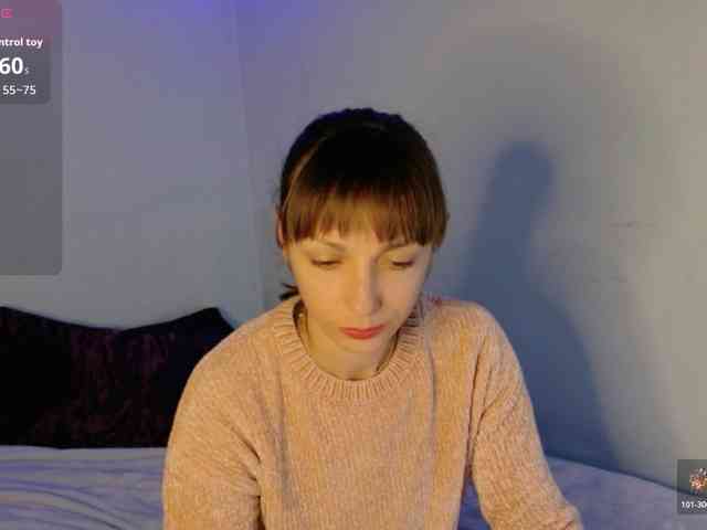 Lady-Caroline webcam