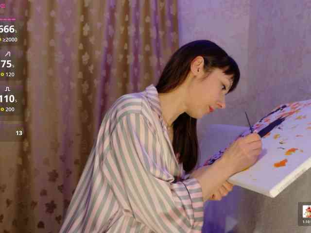 Lady-Caroline webcam