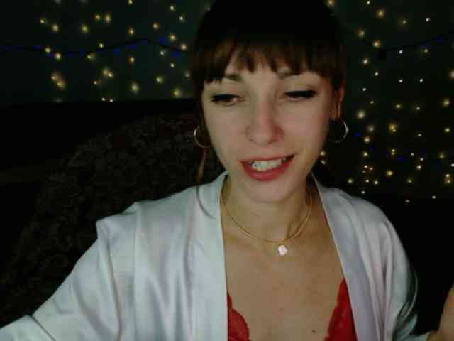 Lady-Caroline webcam
