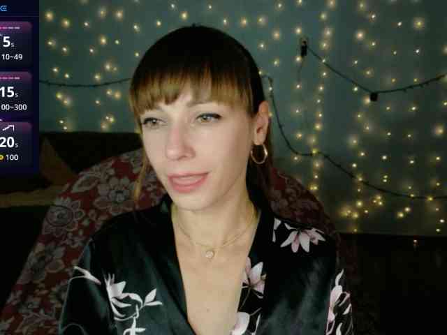 Lady-Caroline webcam