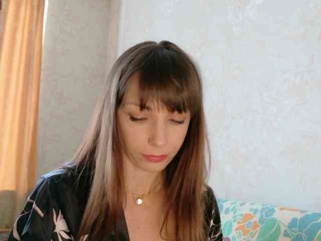 Lady-Caroline webcam