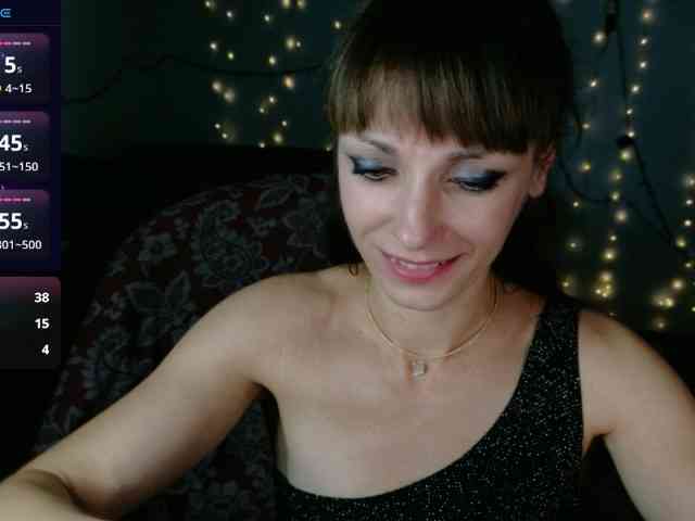 Lady-Caroline webcam