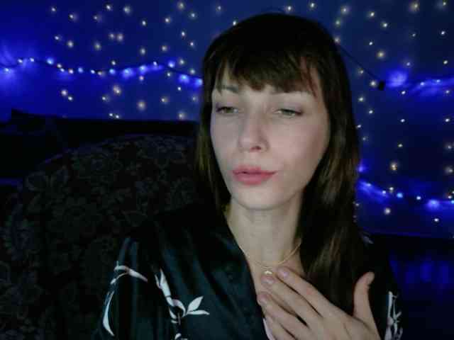 Lady-Caroline webcam