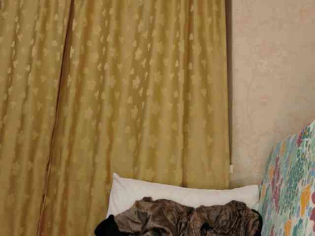 Lady-Caroline webcam