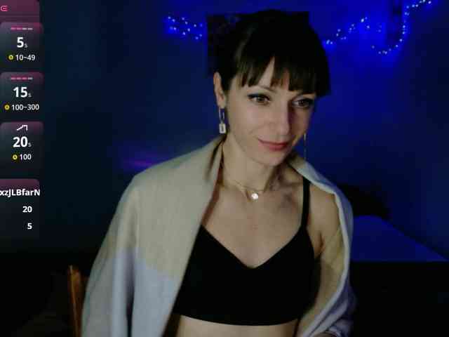 Lady-Caroline webcam