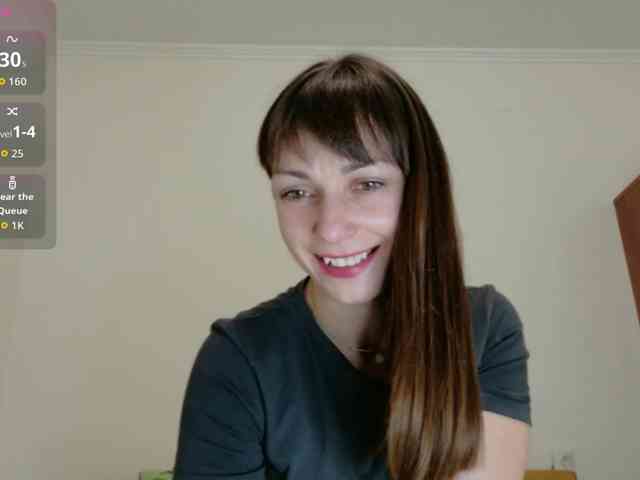 Lady-Caroline webcam