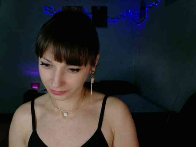 Lady-Caroline webcam