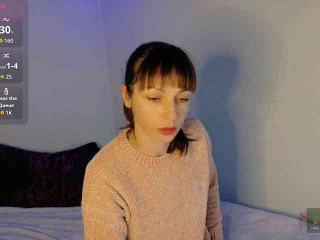 Lady-Caroline webcam