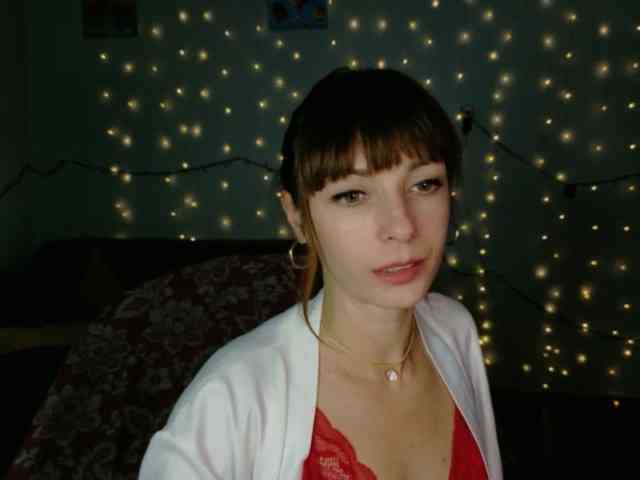 Lady-Caroline webcam