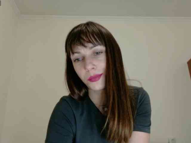 Lady-Caroline webcam