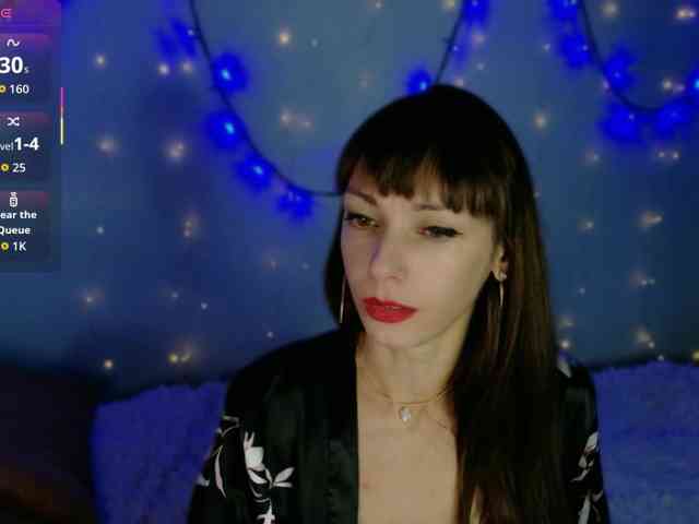 Lady-Caroline webcam