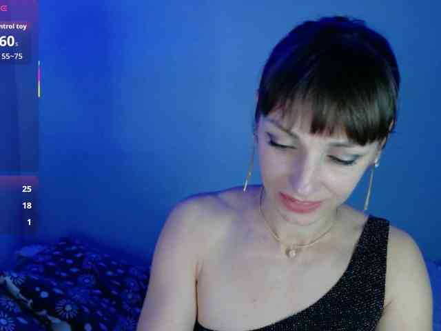 Lady-Caroline webcam