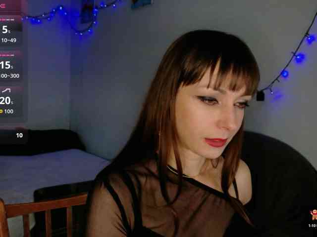 Lady-Caroline webcam