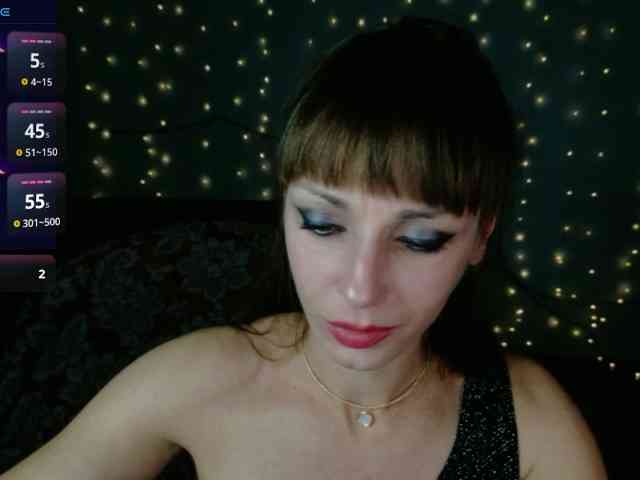 Lady-Caroline webcam