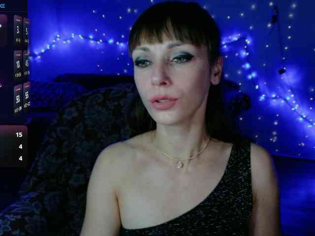 Lady-Caroline Lady-Caroline