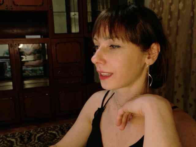 Lady-Caroline webcam
