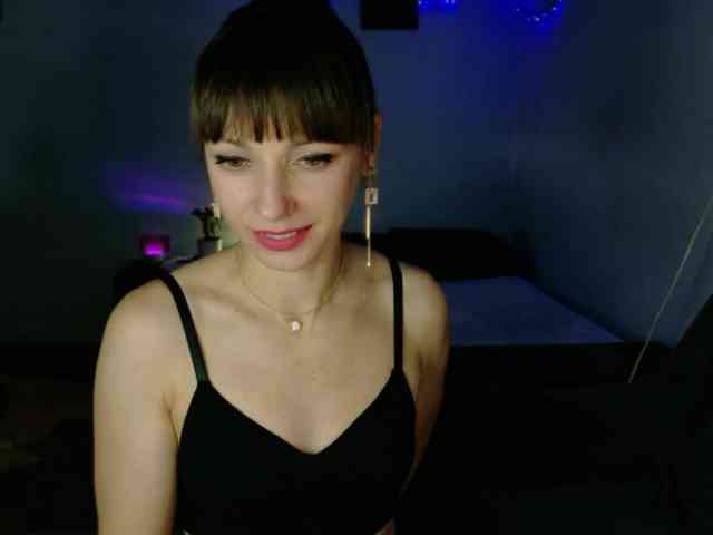 Lady-Caroline webcam