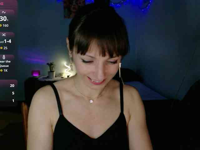 Lady-Caroline webcam