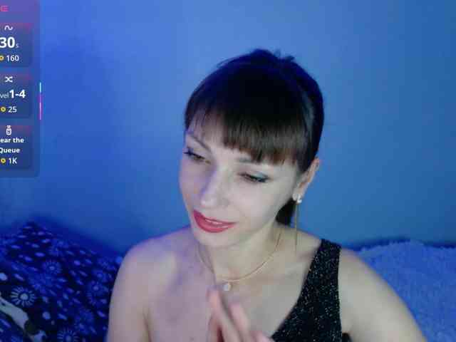 Lady-Caroline webcam