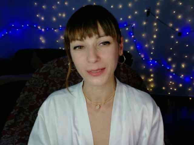 Lady-Caroline webcam