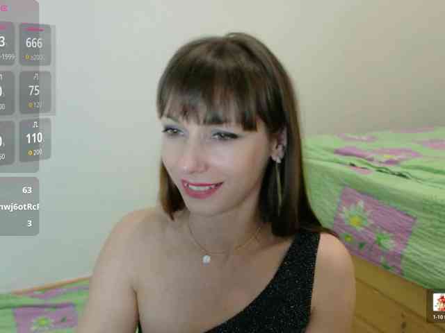Lady-Caroline webcam