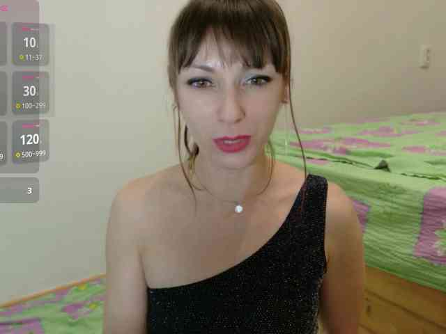 Lady-Caroline webcam