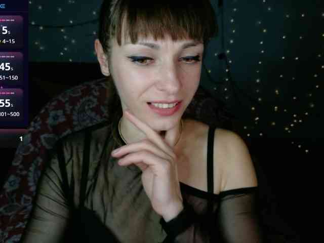 Lady-Caroline webcam