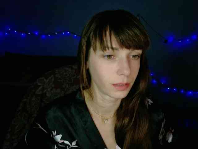 Lady-Caroline webcam
