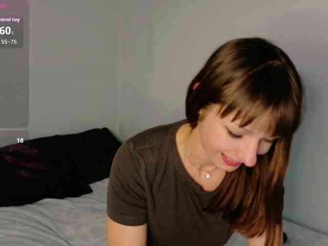 Lady-Caroline webcam