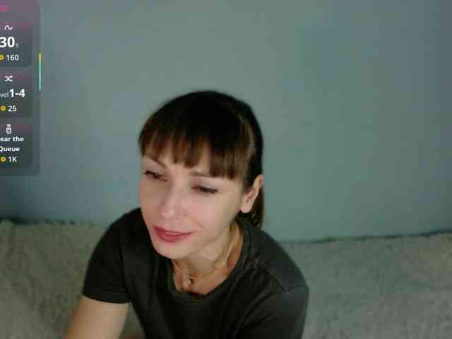 Lady-Caroline webcam