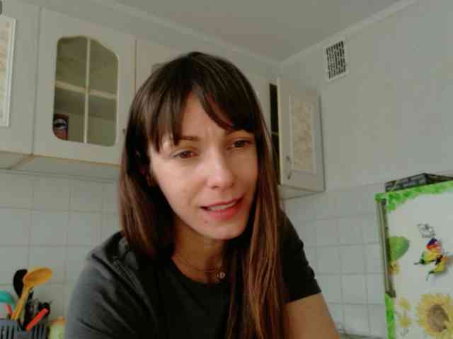 Lady-Caroline webcam