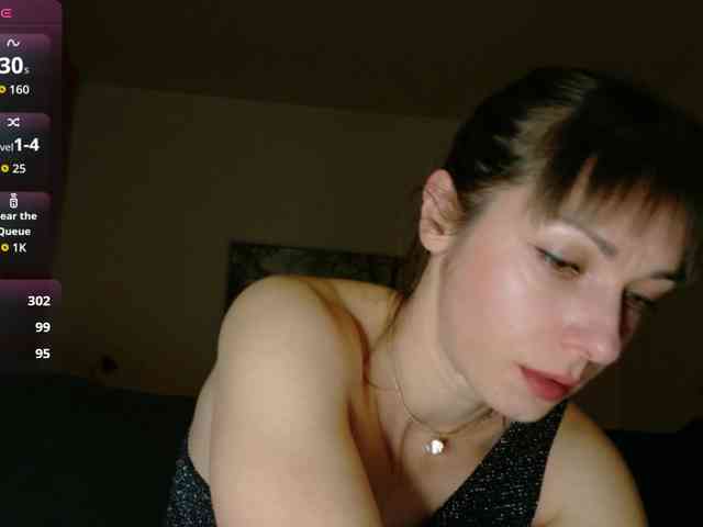 Lady-Caroline webcam