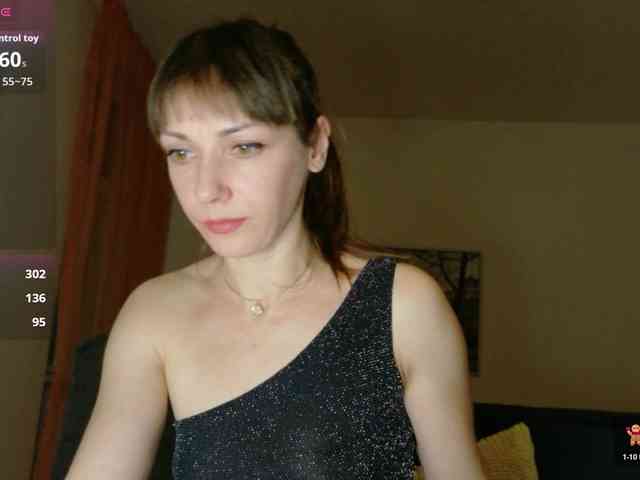 Lady-Caroline webcam