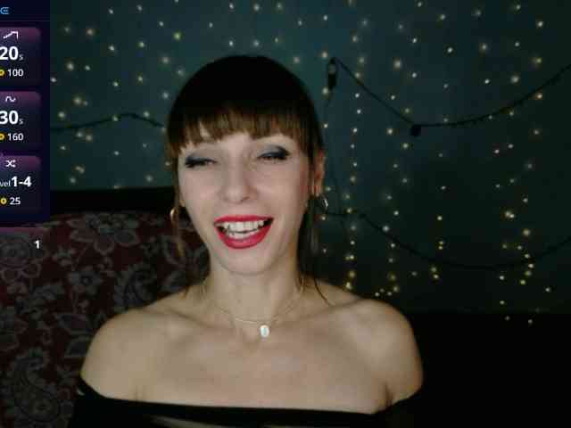Lady-Caroline webcam