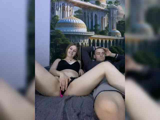 Toni-and-Tanya Live Webcam on BongaCams