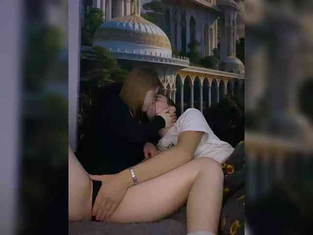 Toni-and-Tanya