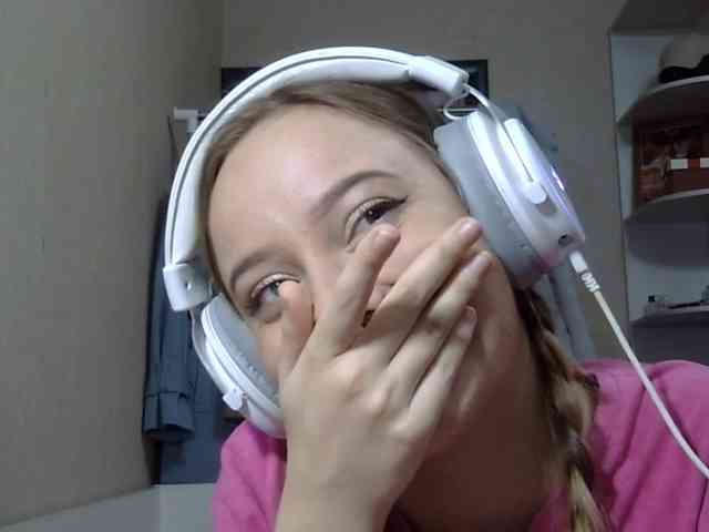 ZinaSantulli webcam