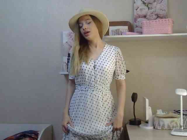 ZinaSantulli webcam