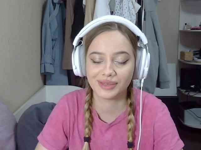 ZinaSantulli webcam
