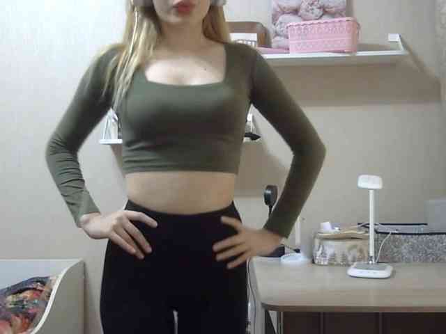 ZinaSantulli webcam