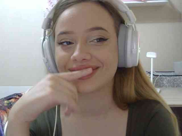 ZinaSantulli webcam
