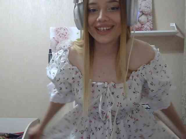 ZinaSantulli webcam