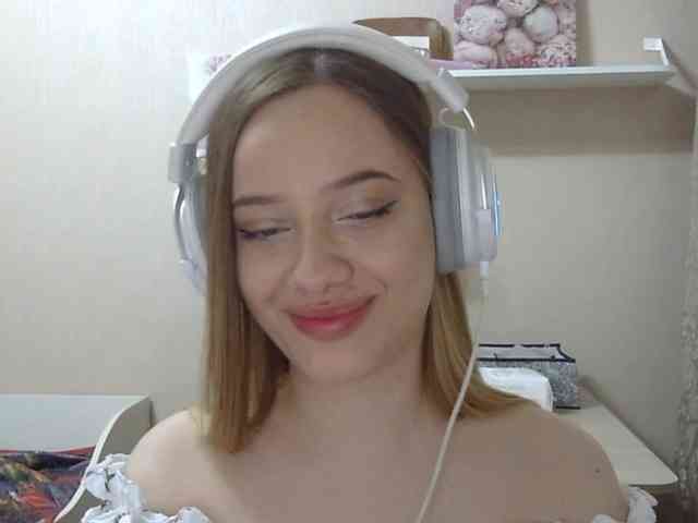 ZinaSantulli webcam