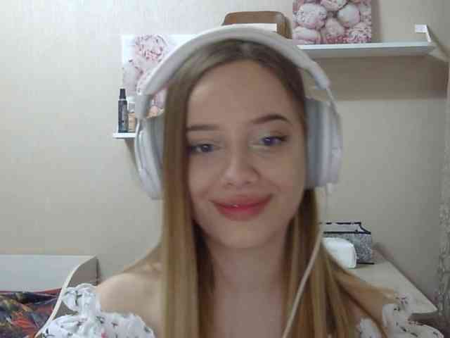 ZinaSantulli webcam