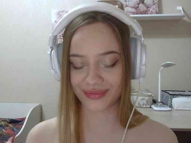 ZinaSantulli webcam