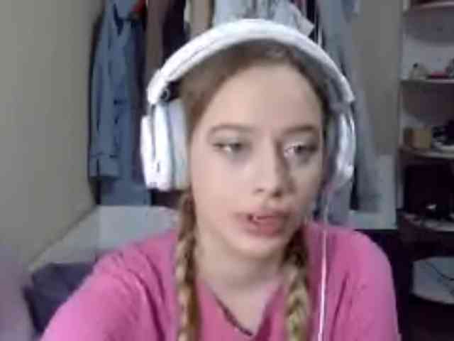 ZinaSantulli webcam