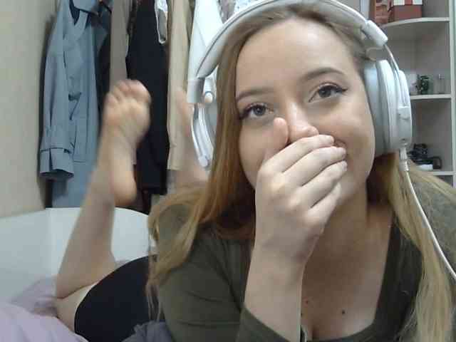 ZinaSantulli webcam